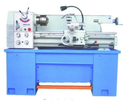 Máy tiện kim loại CNC Cq6232e Máy tiện chính xác kim loại chống rung tốc độ cao 1