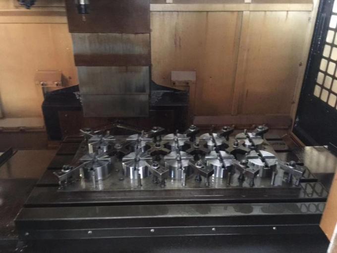 Máy tiện kim loại CNC điện Máy tiện Cnc độ chính xác cao Mt6 với hệ thống điều khiển chương trình 1