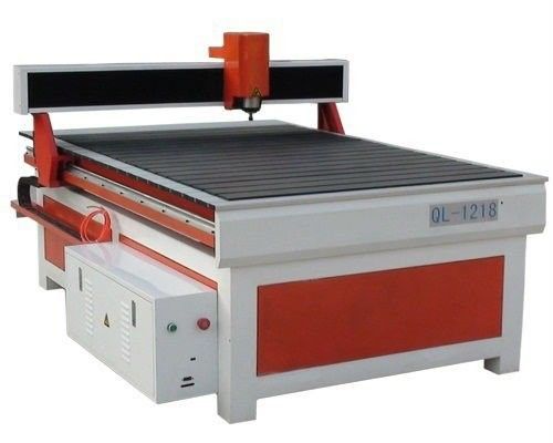 Trục chính trên máy định tuyến CNC Máy khắc Cnc màu tùy chỉnh 220V