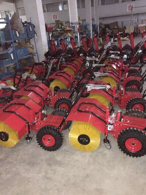 6.5HP Snow Power Brush Sweeper Walk Behind Recoil Starter Tính linh hoạt cao