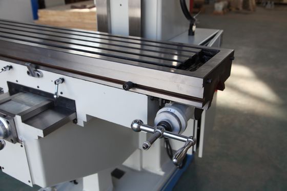 Máy khoan tháp pháo cấu trúc đúc hẫng CNC Universal