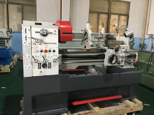 Máy tiện cơ khí chính xác hàng đầu Máy tiện kim loại 1000mm Tình trạng mới